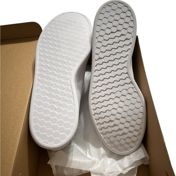 Adidas Advantage White Sneakers w/Green Details 10 - Picture 3 of 5